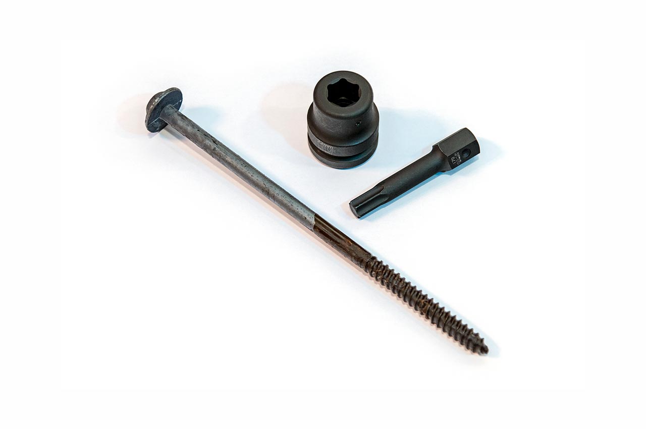 Omni screws for panel-to-sleeper connection