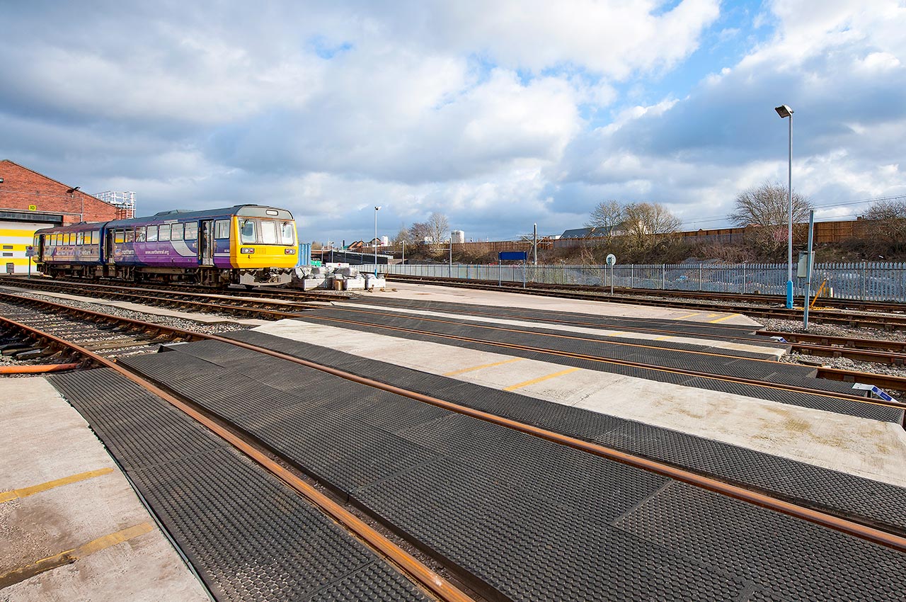 Baseplate installation at Dean Lane, Manchester