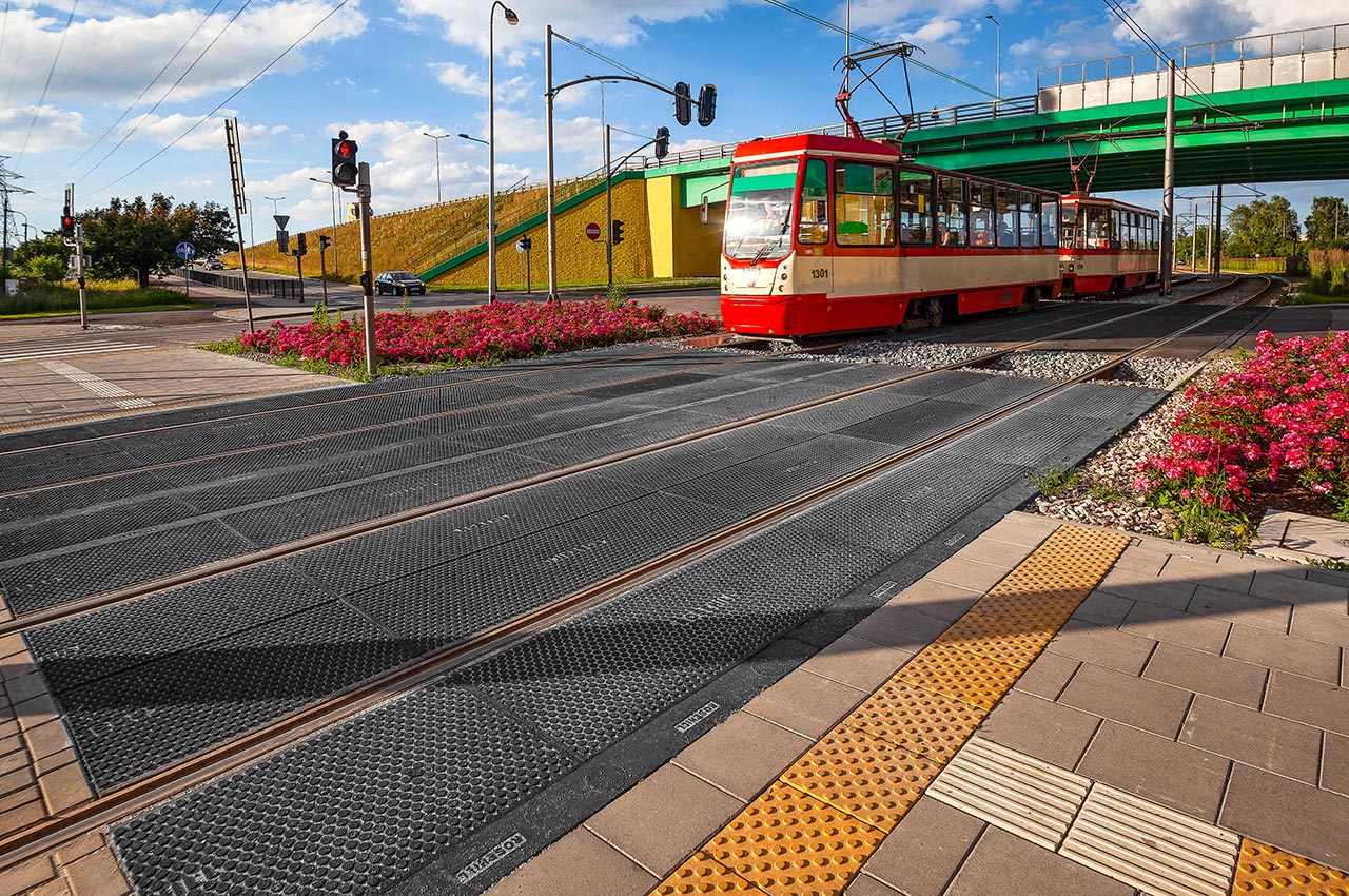 Drainage channel detail